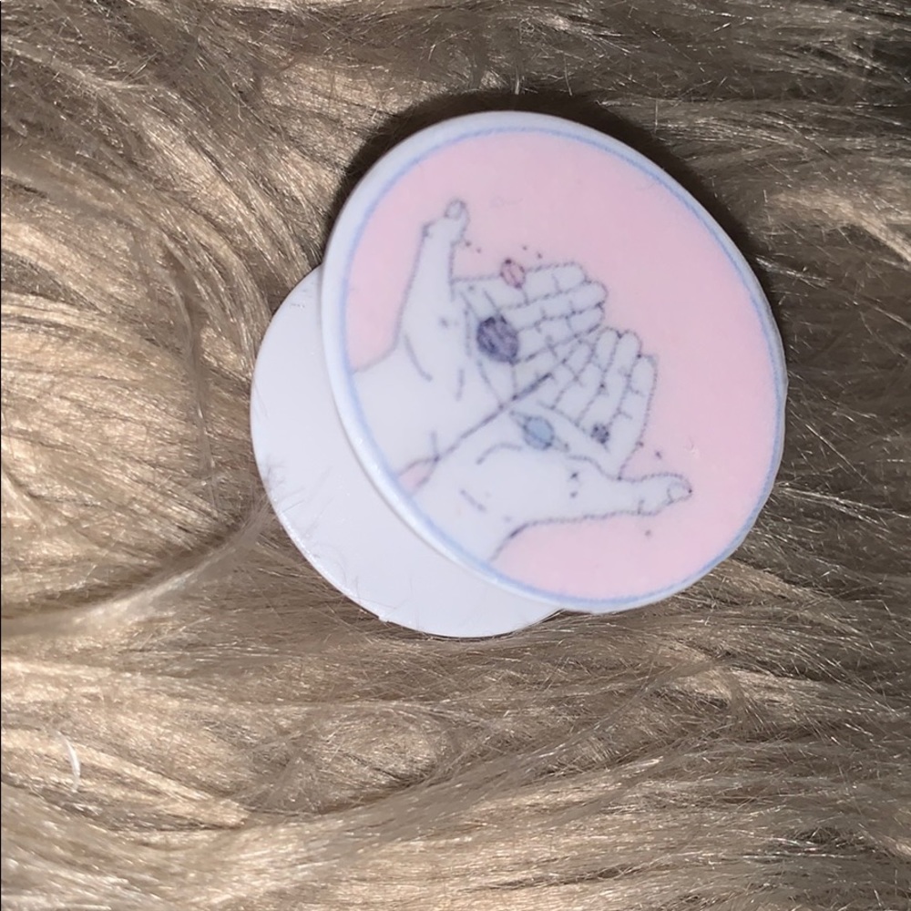 🍁Hands with solar system inside pop socket